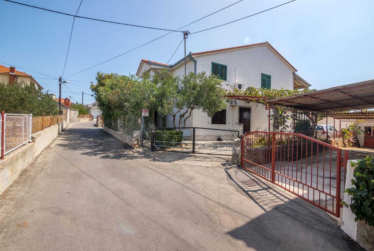 Apartment And Rooms Ruza Trogir Eksteriør billede