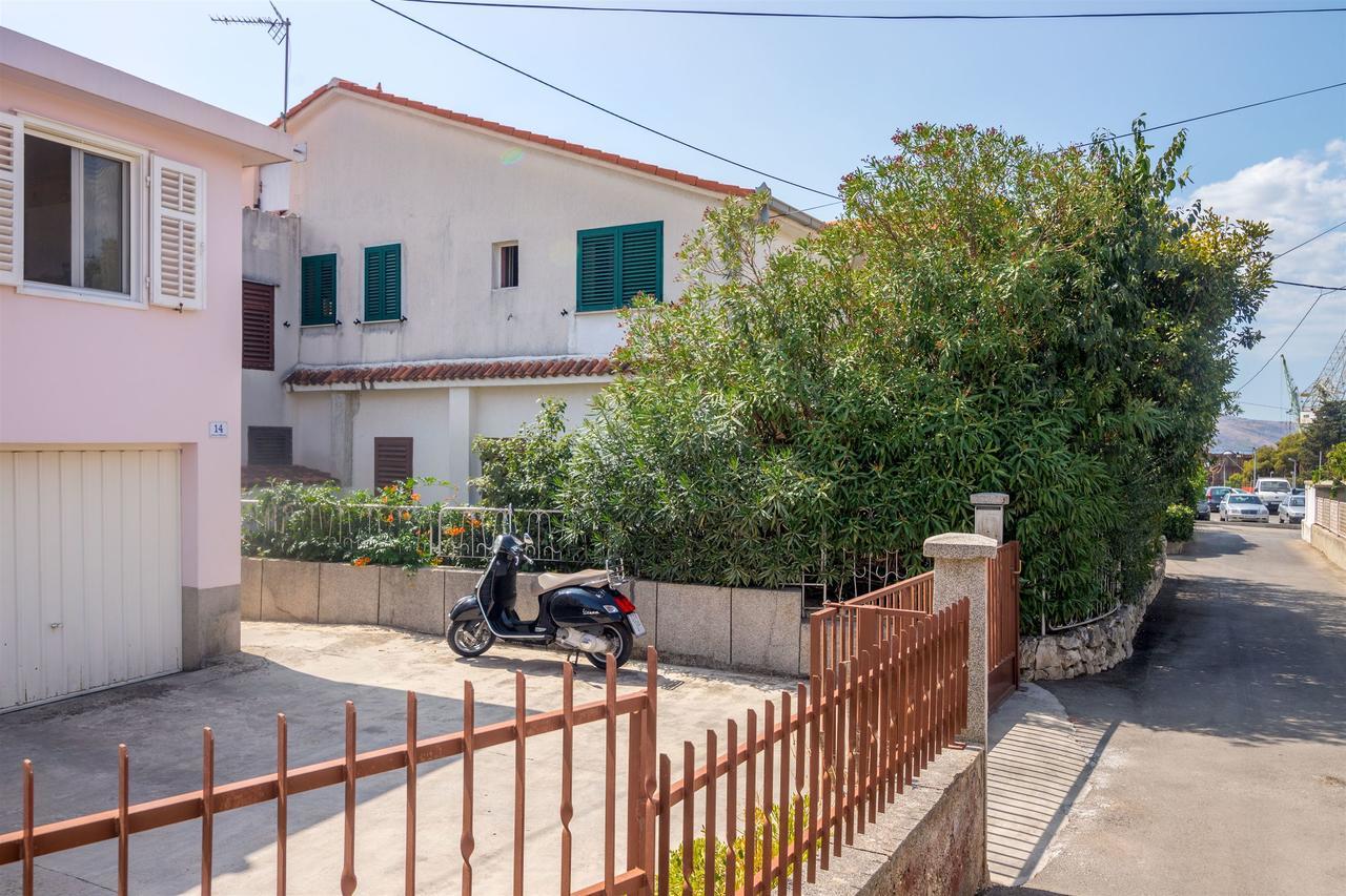 Apartment And Rooms Ruza Trogir Eksteriør billede